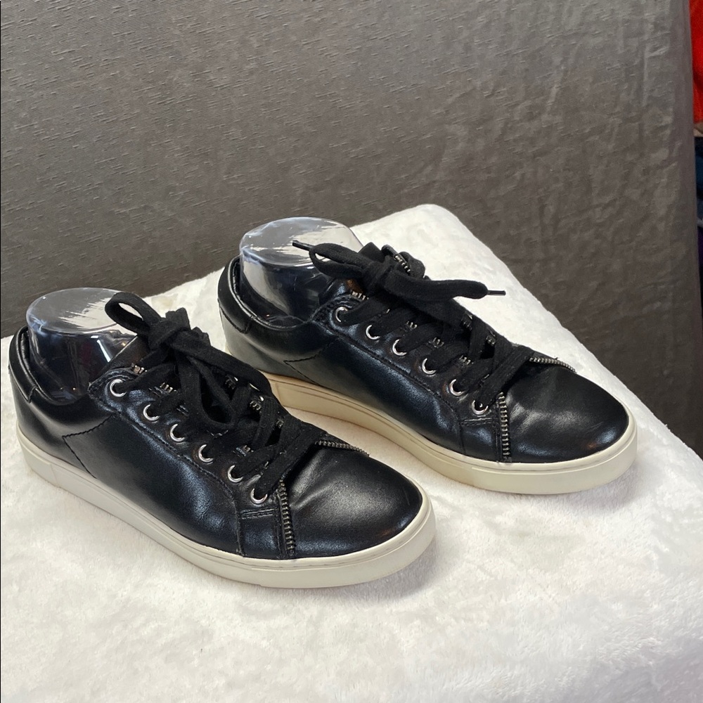 FRYE AND CO. Black and White leather Sneakers